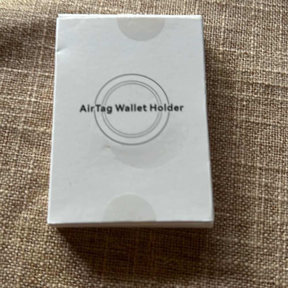Air tag wallet holder